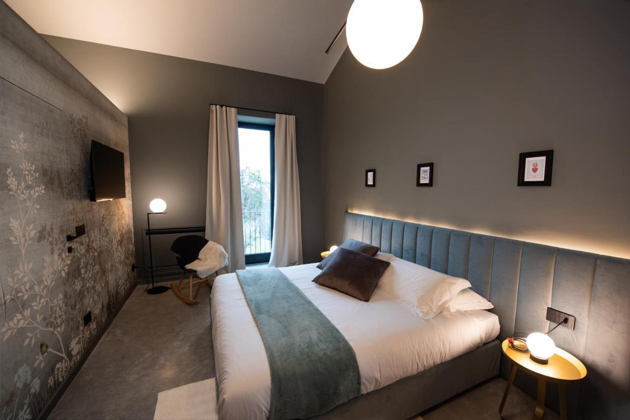 Вилла Relais Chiarene Новелло Экстерьер фото