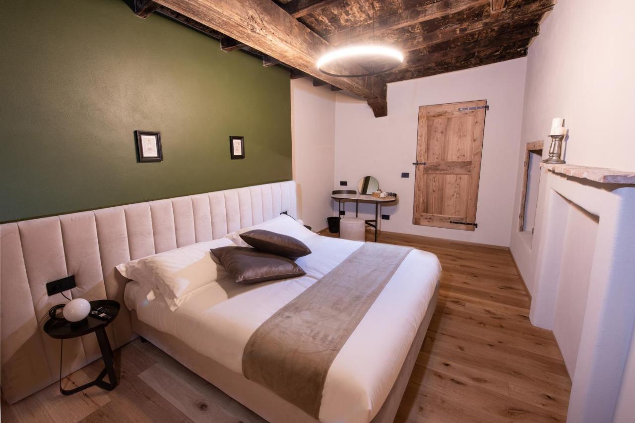 Вилла Relais Chiarene Новелло Экстерьер фото