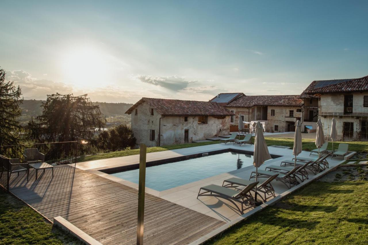 Вилла Relais Chiarene Новелло Экстерьер фото